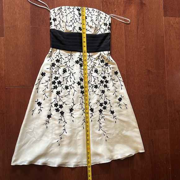 White House Black Market Floral Strapless Dress - Picture 10 of 10